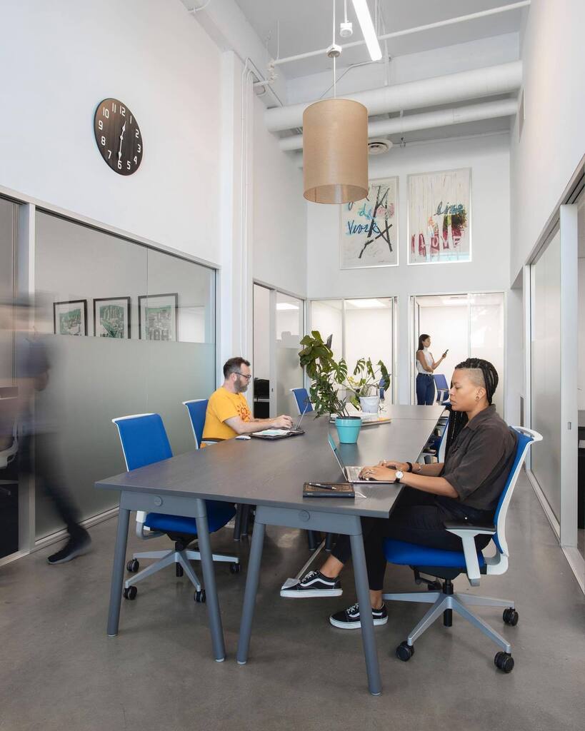 BLANKSPACES's tweet image. BLANKSPACES HOLLYWOOD:
Now available is our Exclusive Office Suite for teams of 10+. This suite includes it’s own kitchen, bathroom, &amp;amp; 6 private rooms.  Link in bio for more info 🌳

📸: @marciaprentice 

#blankspaces #coworking #teamoffice #officesuit… instagr.am/p/ClmcXviy4zH/