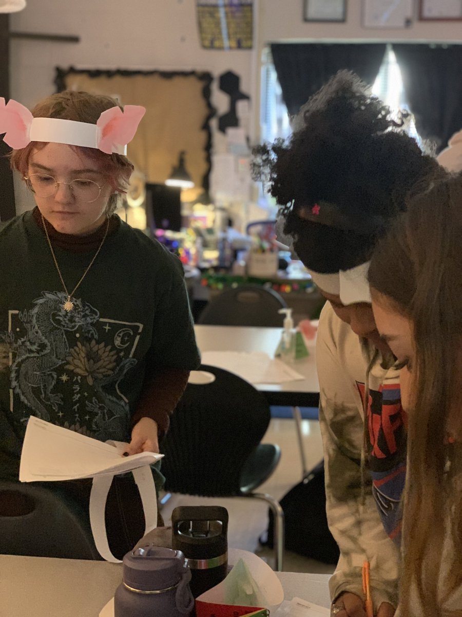 Mrs.V's Classroom tweet media