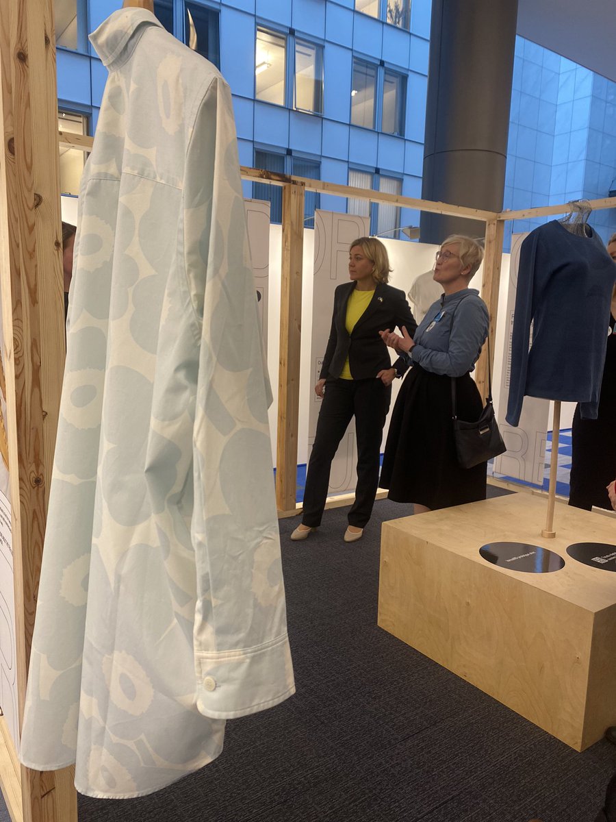 Finixrevolution's tweet image. #wardrobeofthefuture exhibition opening. We need #circulartextiles. @HennaVirkkunen @kirsiniinimaki @BioColourFI @Akatemia_STN