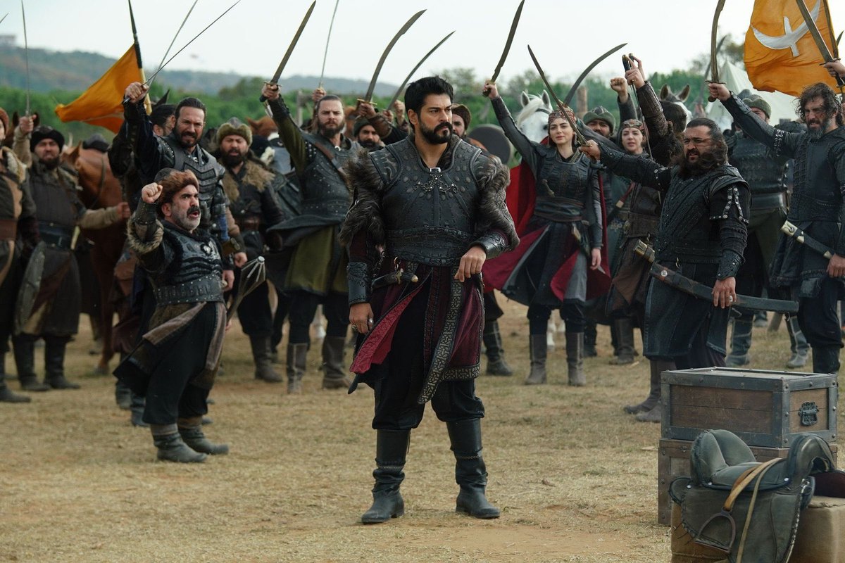 Bu akşam  #DevletimizVarOlsun