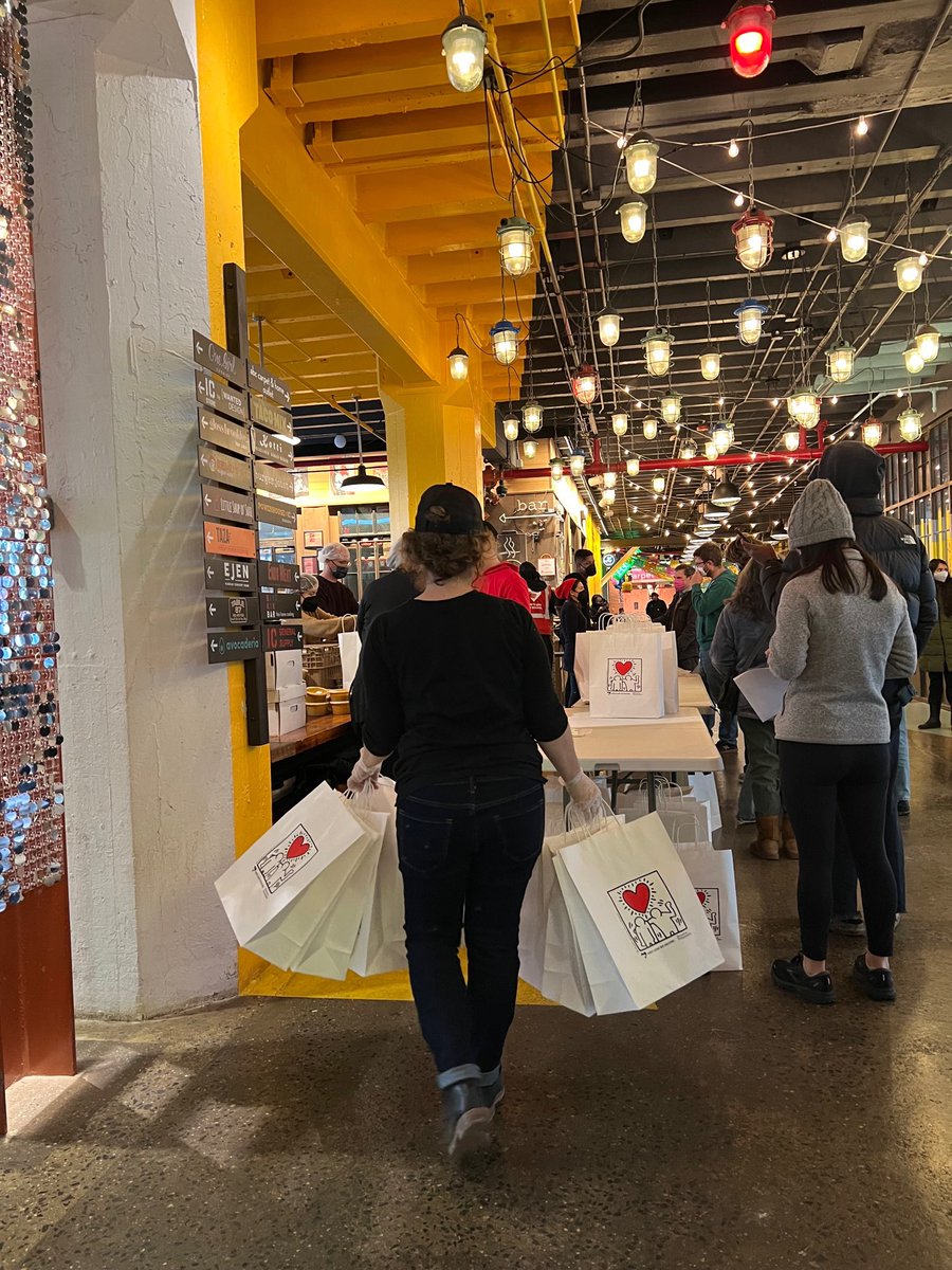 Industry City (@industrycity) on Twitter photo Thankful for the opportunity to partner with <a href="/godslovenyc/">God's Love We Deliver</a> supporting the delivery of 1,598 meals and 751 gift totes to 751 client households, with the help of 20 on-site volunteers and 113 volunteer drivers. Thankful for the opportunity to partner with <a href="/godslovenyc/">God's Love We Deliver</a> supporting the delivery of 1,598 meals and 751 gift totes to 751 client households, with the help of 20 on-site volunteers and 113 volunteer drivers.