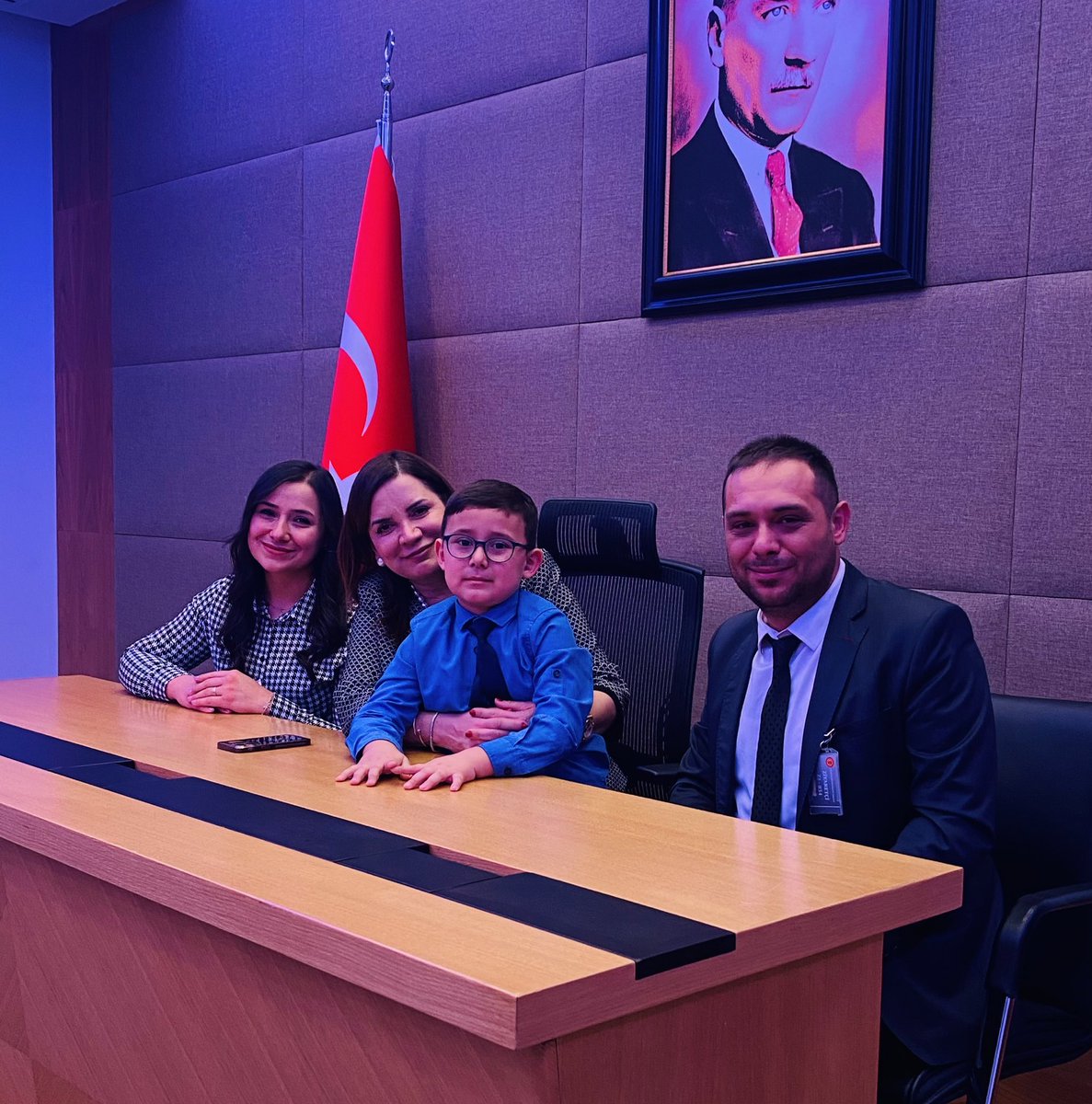arzuerdemtc's tweet photo. Öğretmenevi çalışanı karde��lerimiz ziyaretimize gelmiştir. Var olsunlar. https://t.co/djt5celrQS