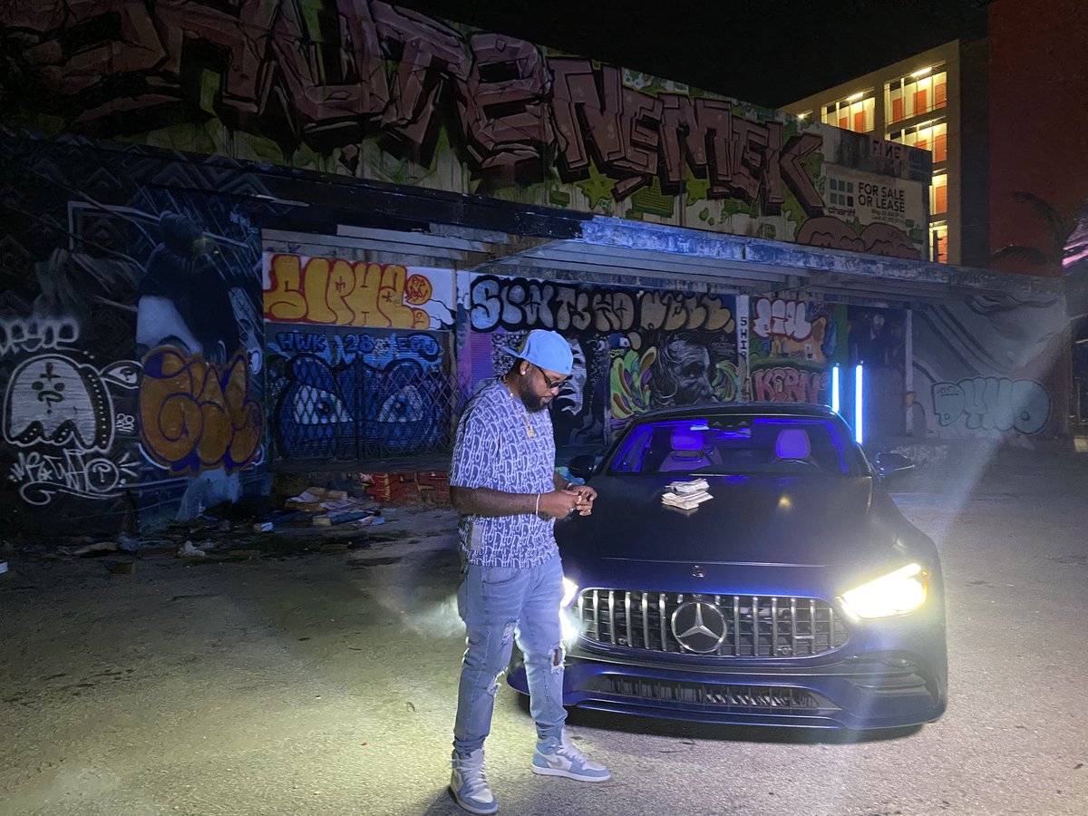 zayman_kushgang's tweet photo. Gang with me I’m moving reckless…
#zayman #kushgang #wholelot https://t.co/xlTDZcxdQv