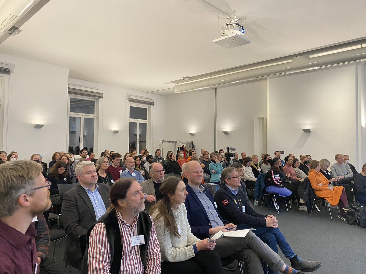 AnLebrun's tweet photo. As part of the FACE-IT meeting, my colleague Cale Miller and I were pleased to present the results from our mesocosm experiment that took place in NYA in 2021 (https://t.co/R4aO9yk7ST). @FACEITArctic @ChocTeamLov @LovLabo #EUPolarCluster #Arctic #ArcticResearch https://t.co/wyNn4JLTNO