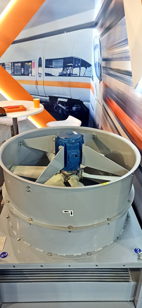 FullSupervision's tweet photo. Esto va llegando a su fin. Máquinas eléctricas de trabajo en vía (taladrado rascar, tornillos...) de #cembre. Ventiladores para resistencias y motores de tracción de @NRFgroup... https://t.co/qmHICLNn9i