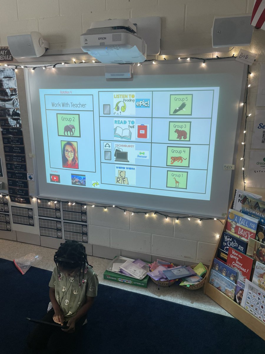 Reading workshop rotation station in full swing. <a href="/CECSKinderCubs/">Mrs. Cherko's Kindergarten Cubs</a> <a href="/Creeksidetweet/">Creekside ECS</a> #WeAreLakota #NeedToSucceedCECS