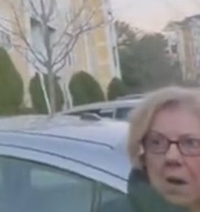 blkhalchemist's tweet image. She felt every letter 😭😭😭😭