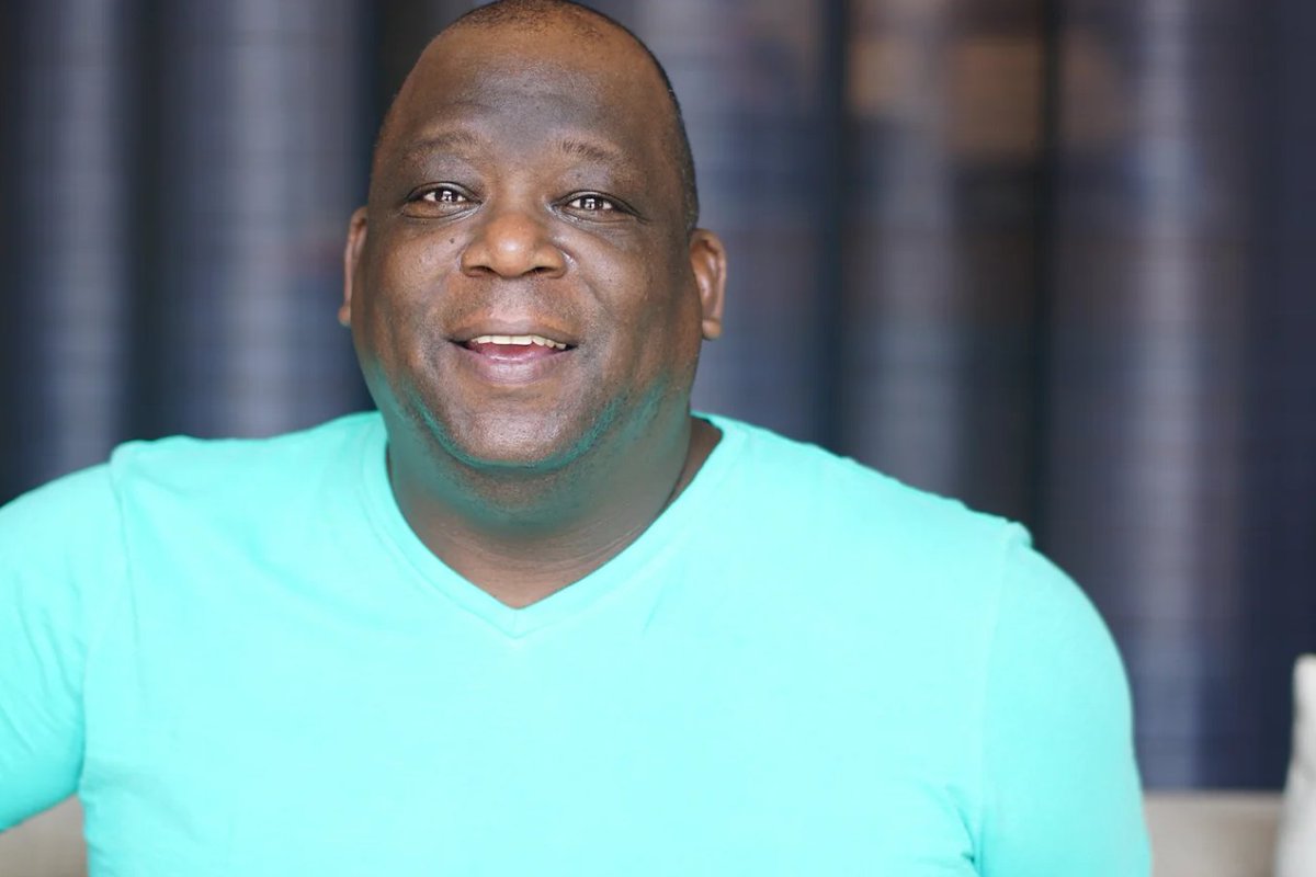 Our hearts break for the loss of a beloved member of our RENT family. Company Manager Arthur Callahan was a gentleman and kind heart who enriched the lives of everyone he encountered. We’re grateful for our time with Arthur and celebrate his memory.