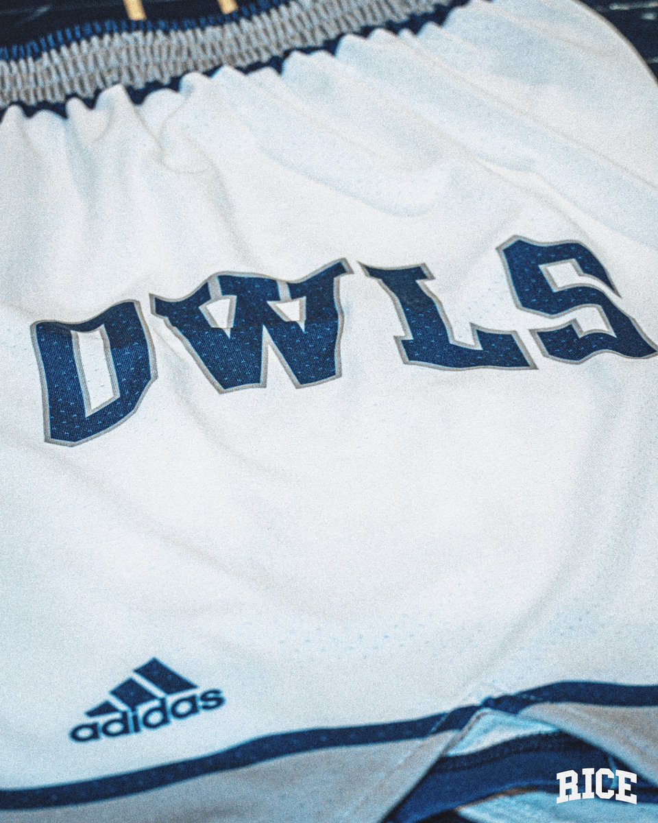 Going old school tonight

#GoOwls👐 x #GreenLightU