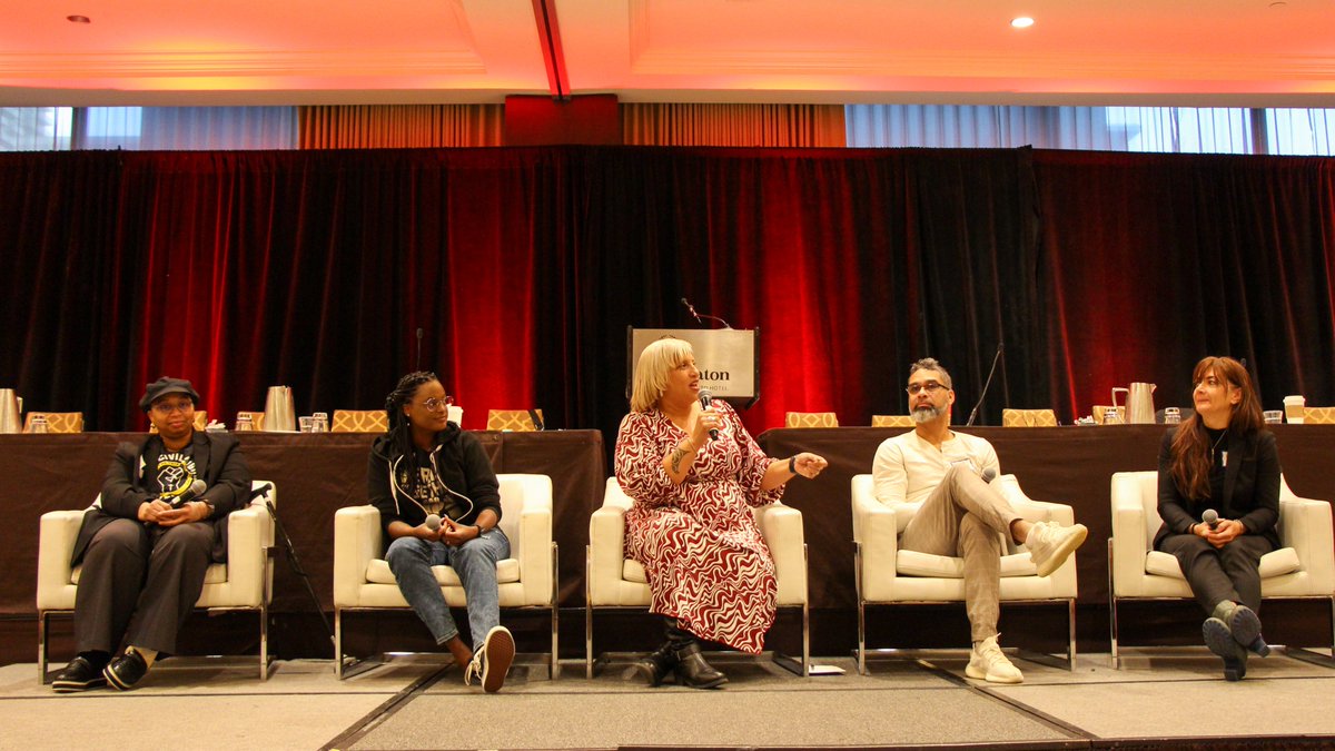 Unifor's Racial Justice Advocate program is transforming our workplaces and pushing forward equity and inclusion. 
Ontario local union Presidents heard a moving panel on the program this morning at #ORC22.
#Unifor