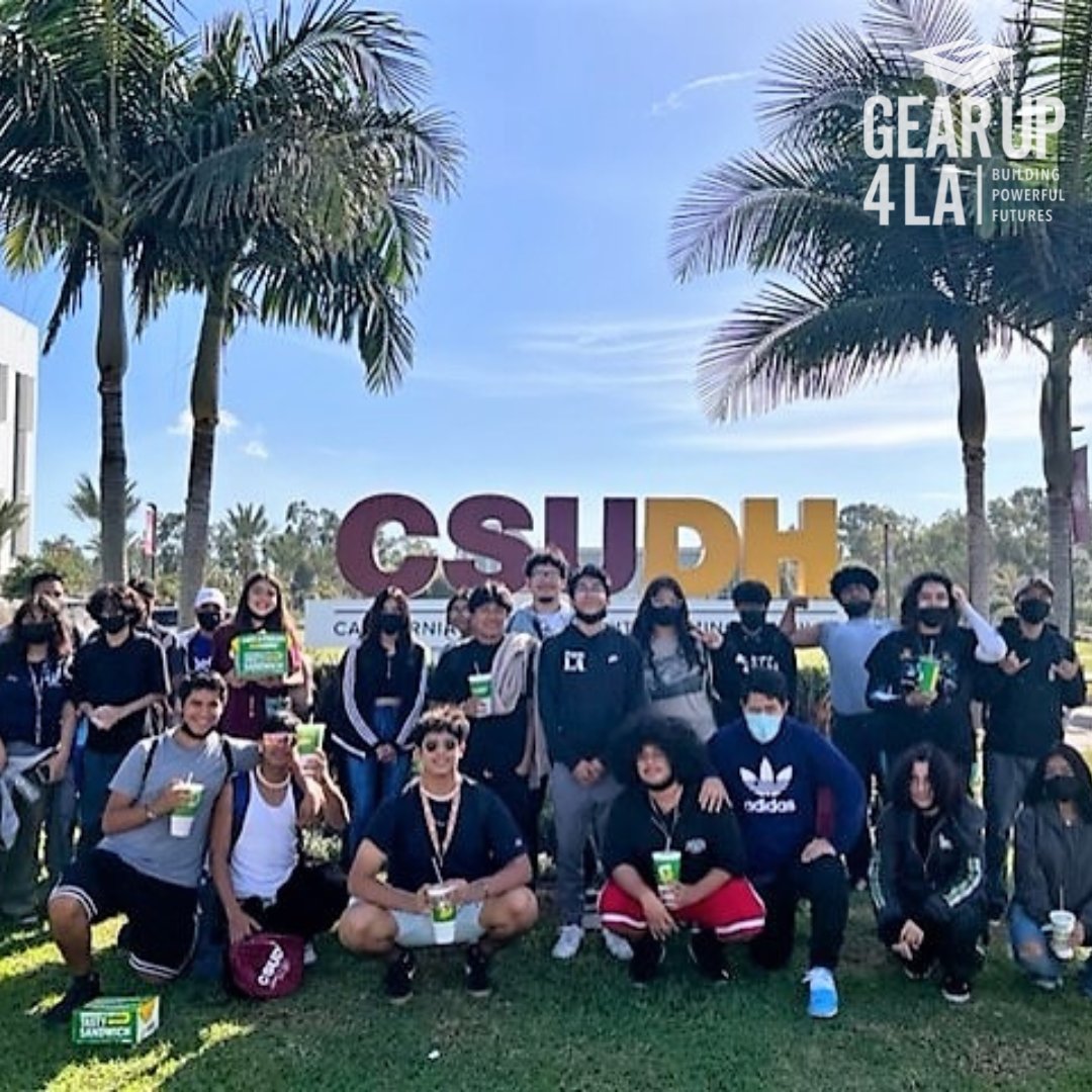 GEARUP4LA's tweet photo. Thank you to @DominguezHills for supporting growth, knowledge and early #highereducation awareness for our #GEARUPworks @LASchools students, who recently had the chance to explore the amazing campus! #ReadyfortheWord @boarddistrict2 @repjimmygomez https://t.co/TgeUlpEJr1