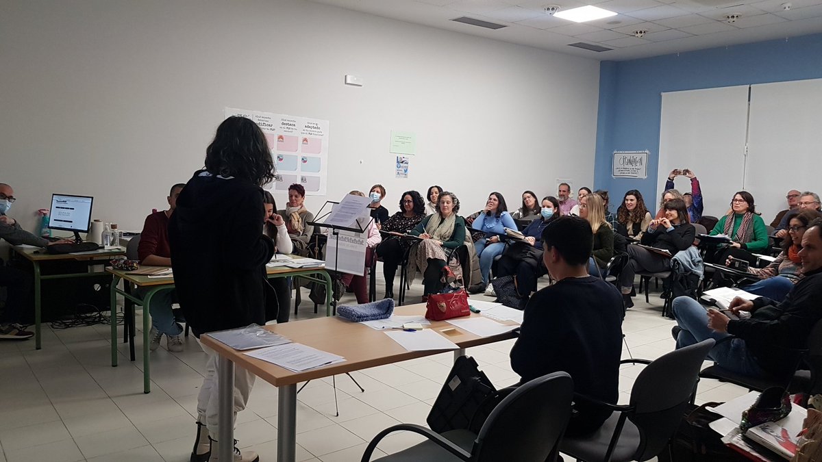 Estupenda demostración de que el debate escolar es una verdadero estímulo para el desarrollo competencial del alumnado.  <a href="/cepdesevilla/">CEP de Sevilla</a> <a href="/IesTorreblanca/">IESTorreblanca</a> <a href="/FormacProfAnd/">Servicio de Planes de Formación</a> <a href="/speiandalucia/">Servicio de Programas Educativos Internacionales</a>