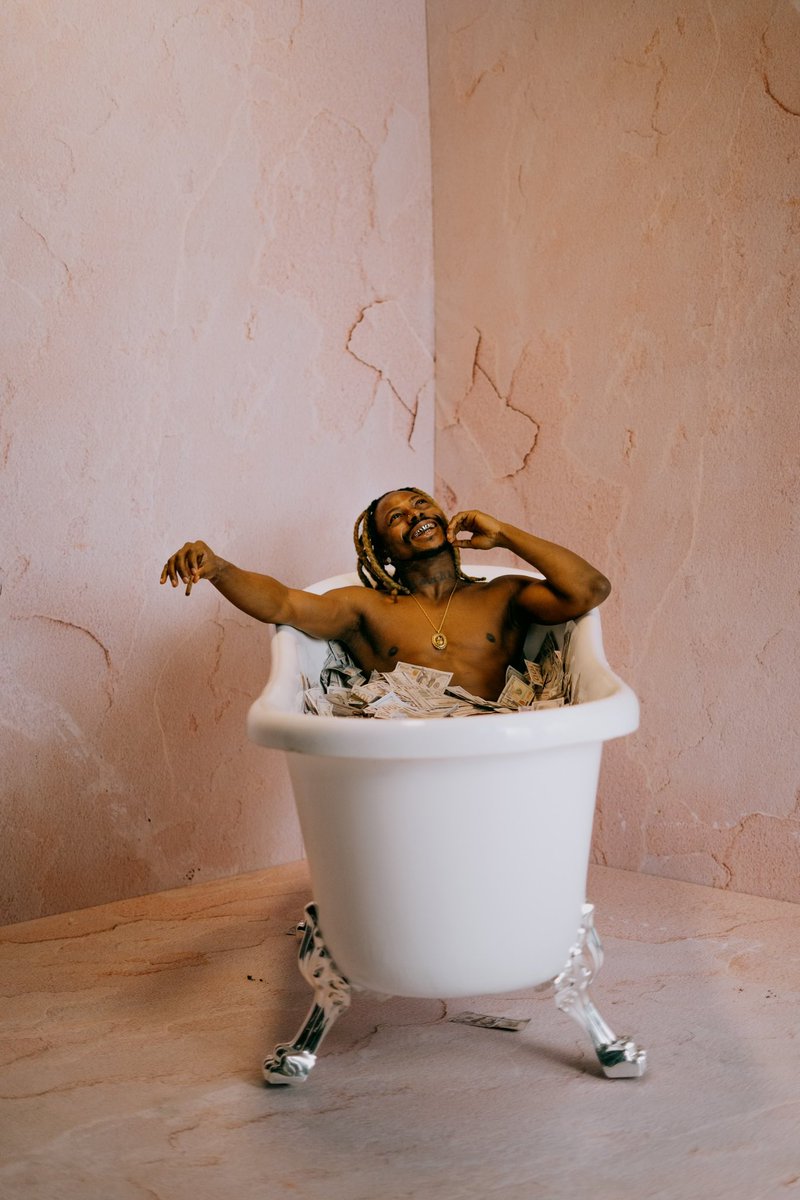 Sweggyblvckboi's tweet photo. BTS of @asakemusic for @thenativemag #theresetissue
Photography & Creative Direction: @mannyjefferson
Creative Direction: @shanechubbz https://t.co/hy4FYmybqv