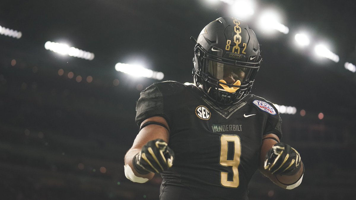 Hollywood_43's tweet image. Blessed to have an Opportunity to play at Vanderbilt University ⚓️