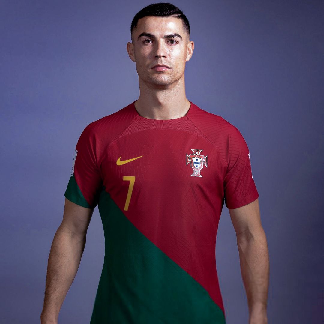 Al Nassr'in Ronaldoya transfer teklifi:
▪️2 Villa
▪️2 yıl tamamen ücretsiz uçuş hakkı
▪️1 Zırhlı Jip araç
▪️1 Özel Zırhlı Porsche
▪️Sezon başına 200 milyon €
▪️Maç başı 200 bin €
▪️Gol başı 200 bin €