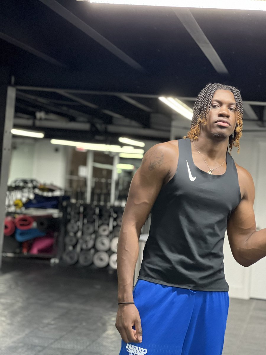 Stay in the gym, that’s the only way it’s get better 🔒#hustlefund #WorldCup #gym