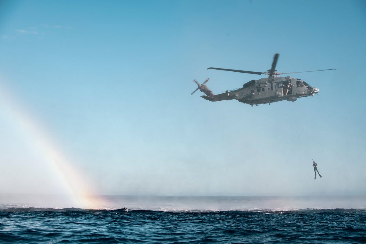 HMCS/NCSM Winnipeg tweet media