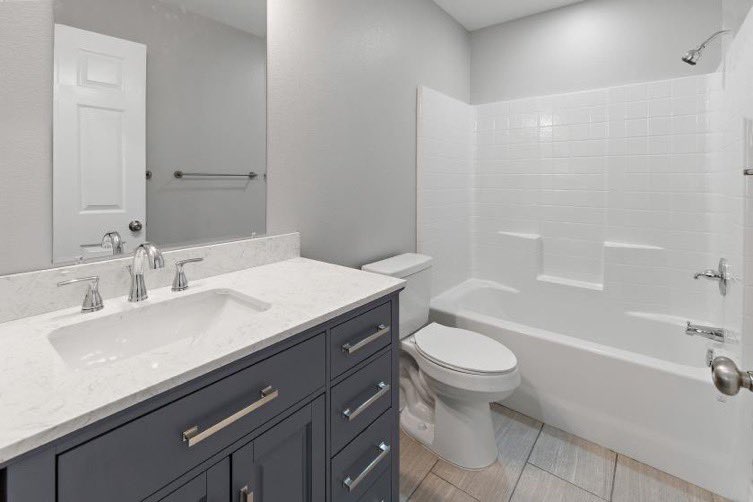 SFAleases tweet media