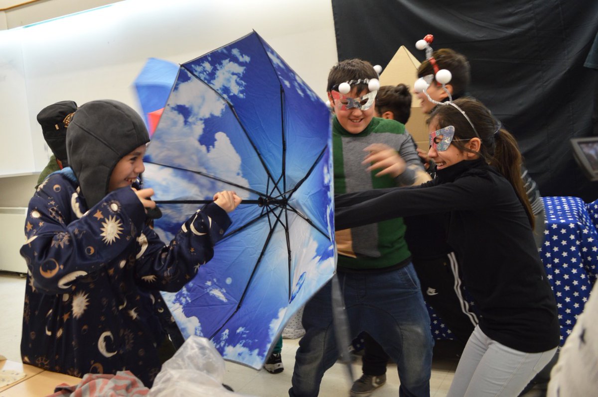 ¡Imperdible! ✨ Este sábado 3 de diciembre de 10:30hrs. a 13:00hrs. en #SanJoaquínUC vuelve la Feria de Aprendizajes de #PentaUC, instancia en que estudiantes y docentes muestran sus aprendizajes durante el semestre a la #ComunidadUC. 🙌 ¡Te esperamos! 👉 bit.ly/3Vvi05A