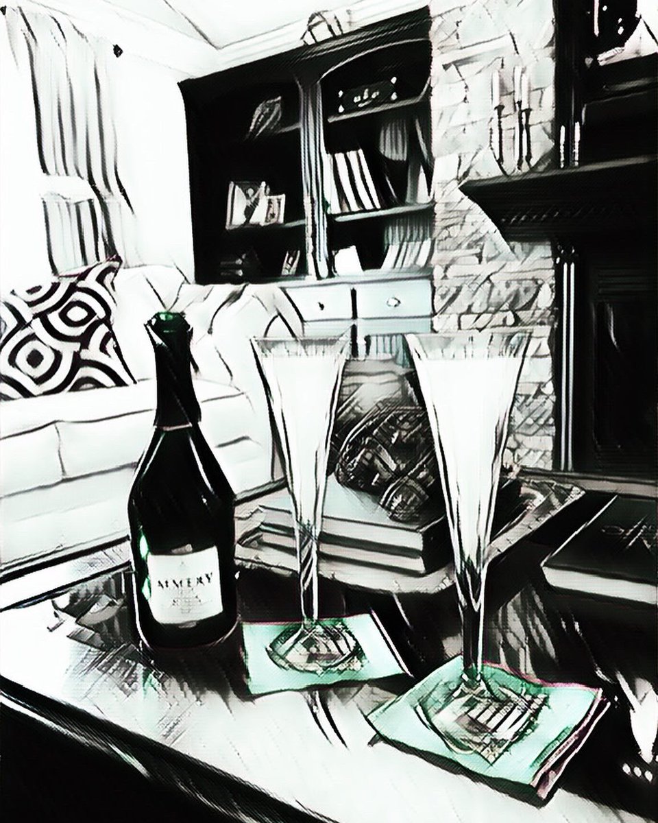 Belles2Badasses's tweet photo. Is 0900 too early for bubbly? I think not!🍾 #daydrinking #cremantdelimoux #bubbly #mimosas https://t.co/nYukTwR2Hq