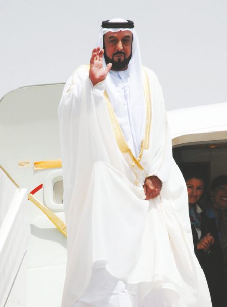 LyaAlmhyry's tweet photo. أول عيد وطني بدون الشيخ خليفة بن زايد ..
اللهم إن الشيخ خليفة أكرمنا في الأرض فأكرمه في جنانك  .. 🇦🇪
#خليفة_في_قلوبنا https://t.co/Cy4anXhpWh
