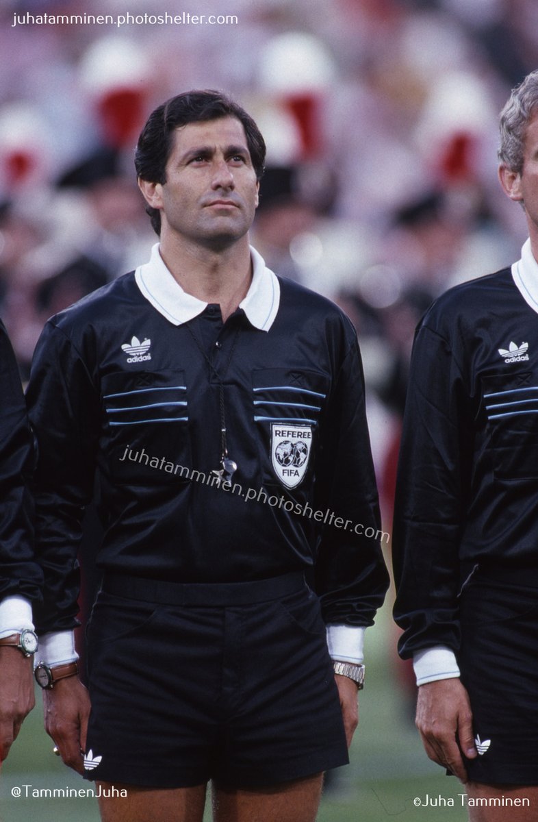 TamminenJuha's tweet photo. Edgardo Codesal Méndez, el árbitro de la Final del Mundial de Italia, Stadio Olímpico de Roma, 8 de julio de 1990 #Italia90 #GERvARG #WorldCup1990 #EdgardoCodesal @EdgardoCodesal https://t.co/u1JDfz0on8