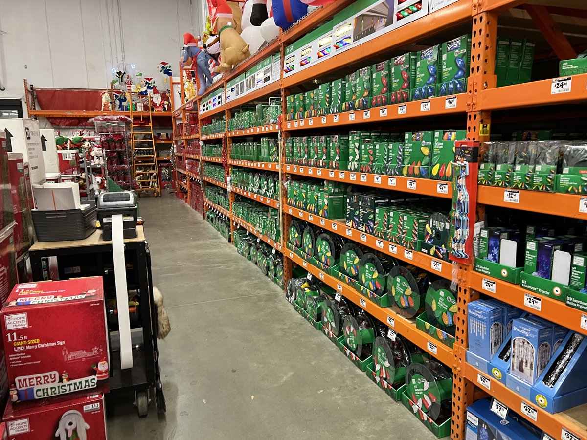 How to recover Holiday lights before the store opens ! ⁦<a href="/RussellKMann/">Russell Mann</a>⁩ ⁦<a href="/KMTovey/">Keith Tovey</a>⁩ ⁦⁦<a href="/jhiltonthd/">Janet Hilton</a>⁩ ⁦⁦<a href="/kelly_mayhall/">Kelly Mayhall</a>⁩ ⁦<a href="/TaraTuckerTHD/">Tara Tucker</a>⁩