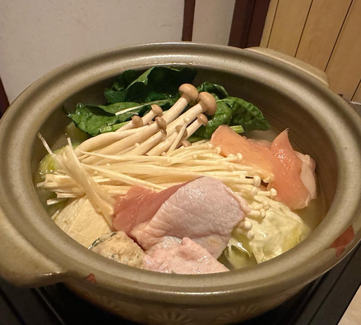 ShushuKato's tweet photo. #costperformance #ซาชิมิไก่ 
鶏のコースで3時間飲み放題付いてて1000バーツ(約4000円)は #最強コスパ ちゃう？ 酔っ払い確定やで‼️

* 
*
#タイ #バンコク #タイb級グルメ #飯テロbkk  #美食倶楽部盤谷 #タイ飯 #バンコクグルメ部 #bangkokfoodies #gourmet https://t.co/KE4Uy06vLp