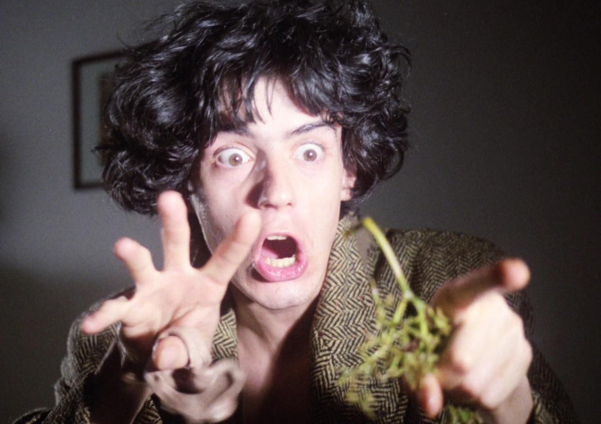 entre_pelis's tweet photo. Iván Zulueta y su cámara cuasi vampírica. ARREBATO, una de las obras más vanguardistas y rompedoras de la historia del cine español, protagoniza el programa de @BobPlaneta dentro de la #iniciativametacine . La tenéis en @FlixOle #podcast 

https://t.co/b7iadWE2eX https://t.co/FPUxKNvWj3