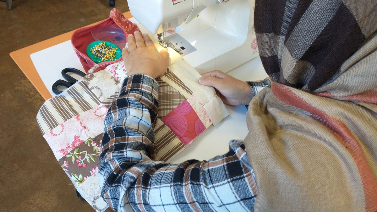 Give a Paycheck instead of a handout this Christmas.  Plus shop our last chance sale - mailchi.mp/0344c31fb3d2/g… #withrefugees #CharlotteNC