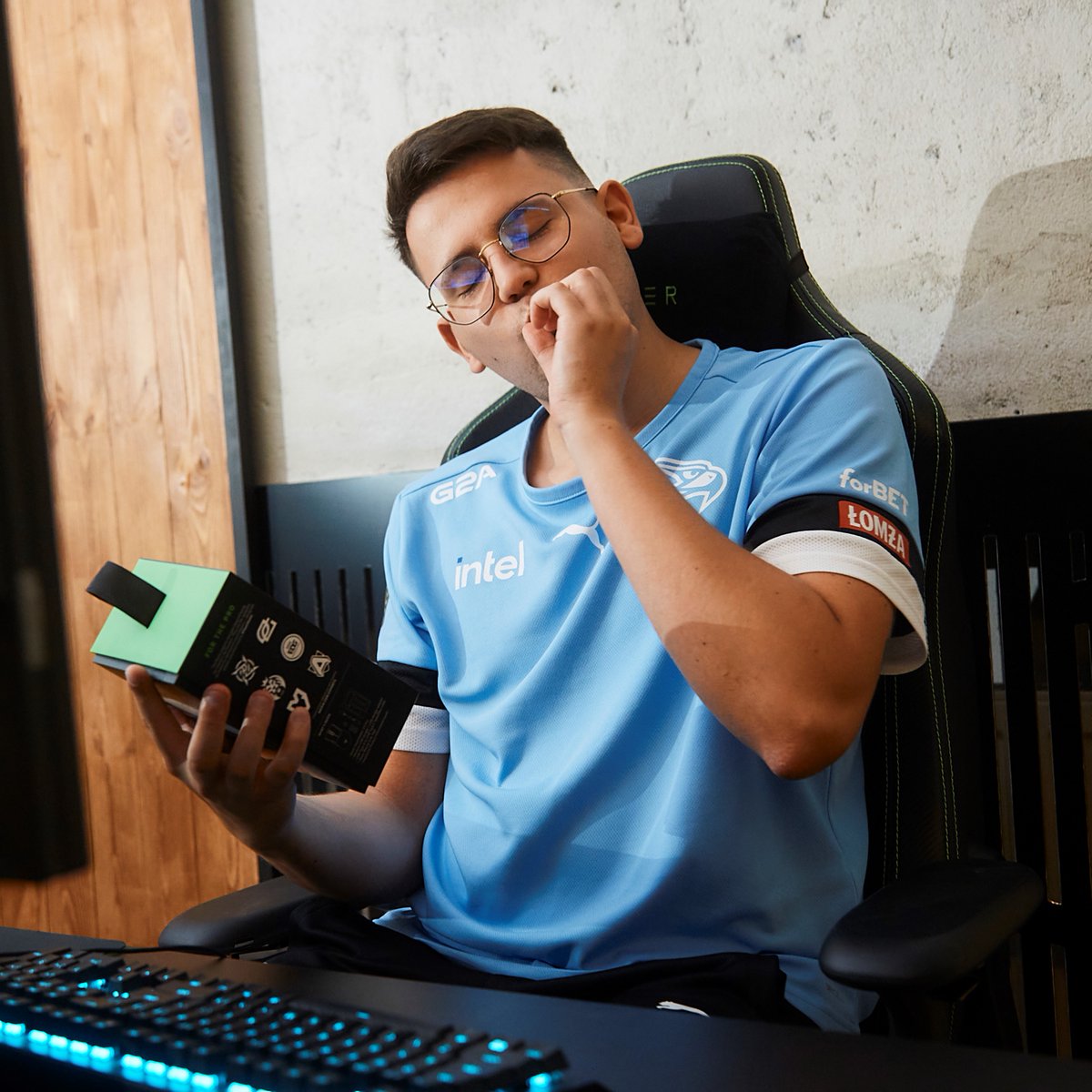 Jeśli gra naszych będzie tak dobra, jak ta myszka od @teamrazer, to nie mamy się czym martwić. 😃
#reklama #ThisIsEsports #TeamRazer