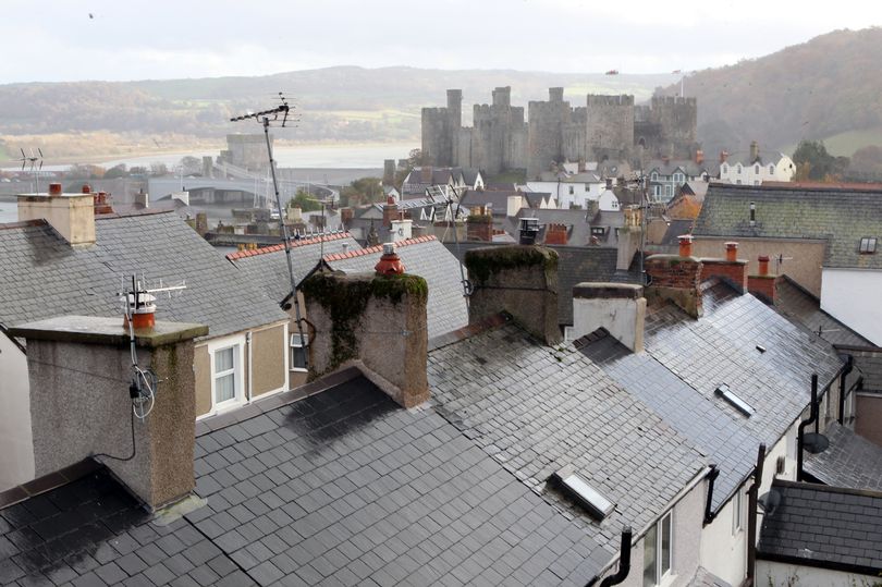 The parts of #NorthWales where people feel most 'Welsh' revealed in new #Census2021 data #Wales #Cymru dailypost.co.uk/news/local-new…