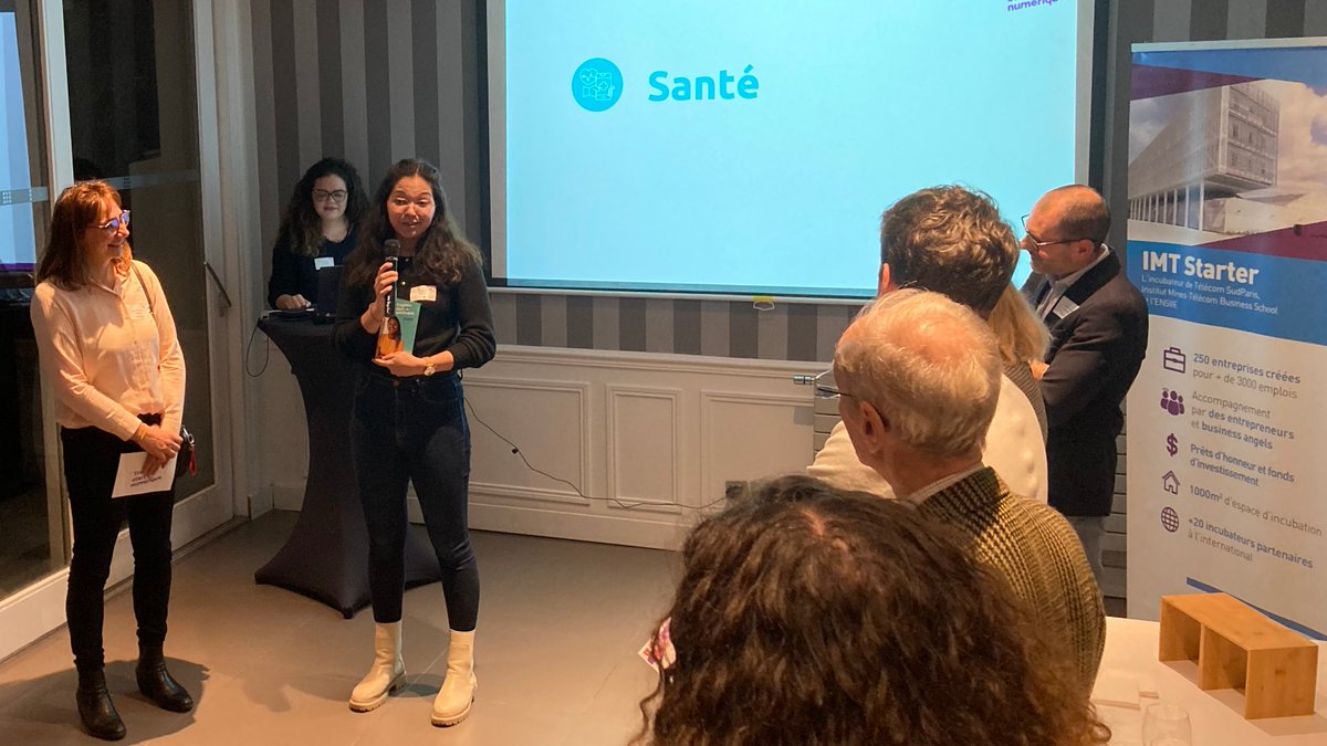 TelecomSudParis's tweet photo. [#TSUN]⚡️#ScreenME remporte la Catégorie #santé parrainée par @Genopole. C'est la 1ère application qui permet d'accélérer la recherche médicale en indiquant instantanément aux médecins si le patient est éligible à un essai clinique. @IMTstarter @MagellanPartner @Fond_Deloitte https://t.co/AHoPP3P5sY