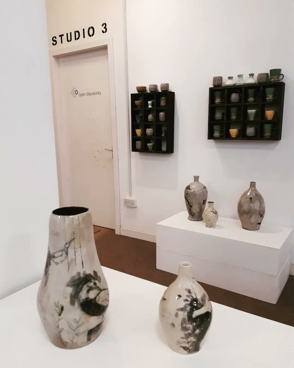 FionaT_ceramics's tweet photo. Getting the space ready for this weekends open studio event! Pop along if you're out and about. #beaverhall #edinburgh #openstudios https://t.co/H8yjxkQALB