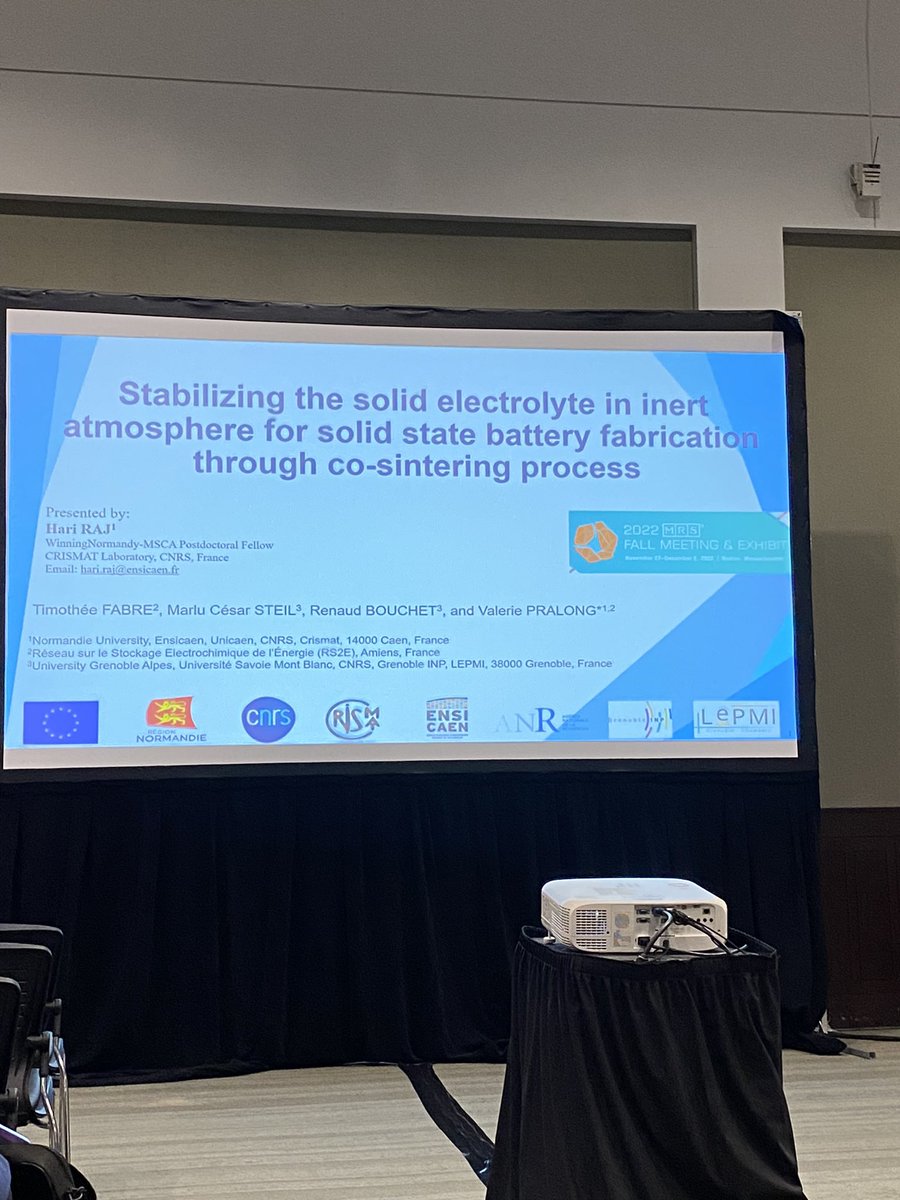 CRISMAT_CNRS's tweet photo. Dr. Hari Raj postdoc @CRISMAT_CNRS and #WinningNormandy fellow presenting his work on solid electrolytes @Materials_MRS Boston 2022. @EnergyRS2E @RegionNormandie @Carnot_ESP @INC_CNRS @CNRSinIndia @CNRS_Normandie https://t.co/b2s0OreOA1