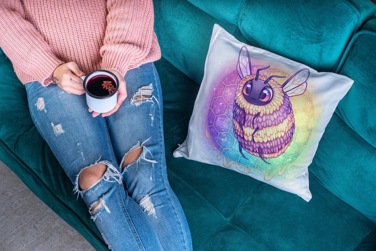 hiddenrainbows's tweet photo. I am so incredibly excited to announce that my sh💜p is finally open!!! 🎉🎉🎉

I am moving into my new place TOMORROW 😳 and any sales will be going to my moving expenses. Thank you so so much for taking a look 🙏✨ I worked really hard on this!! 🥹🥲💜 https://t.co/s7jcl0P5NI