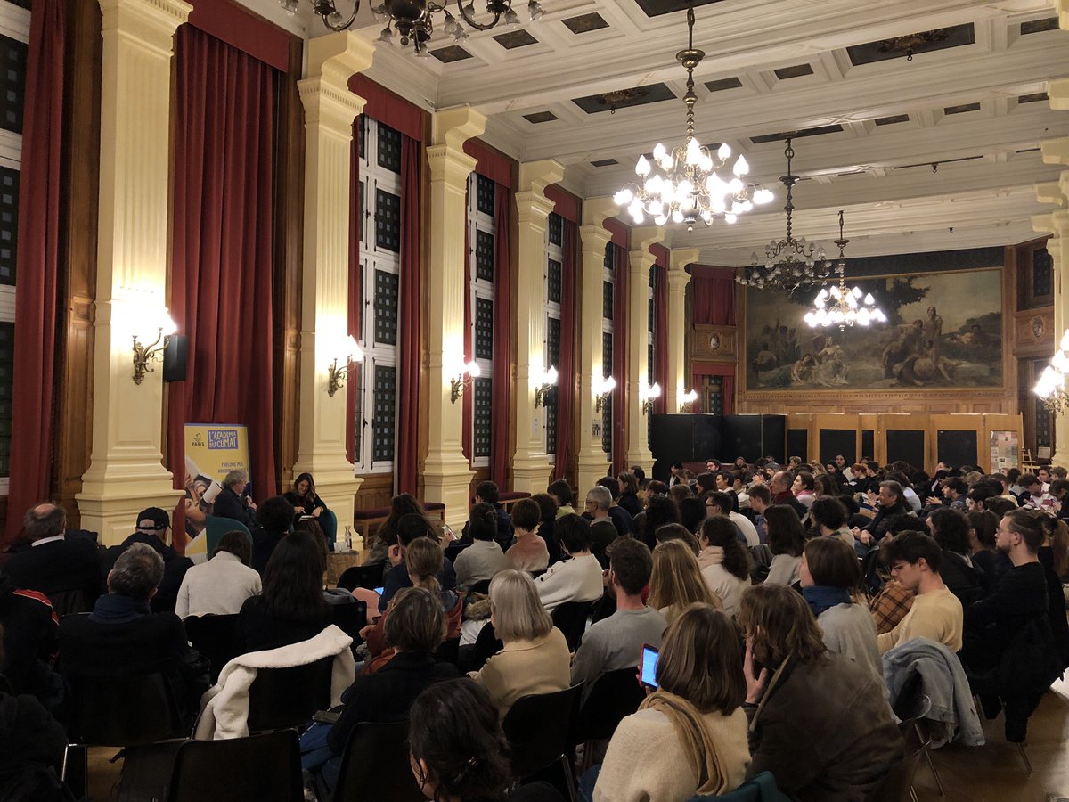 Conversation autour du vivant avec @MarineCalmet et Thierry Paquot. 
Le droit contre l’#ecocide. <a href="/wildlegalfrance/">Programme Wild Legal</a> 
<a href="/AcademieClimat/">Académie du Climat</a> 
#environnement #droitsdelanature #esaj