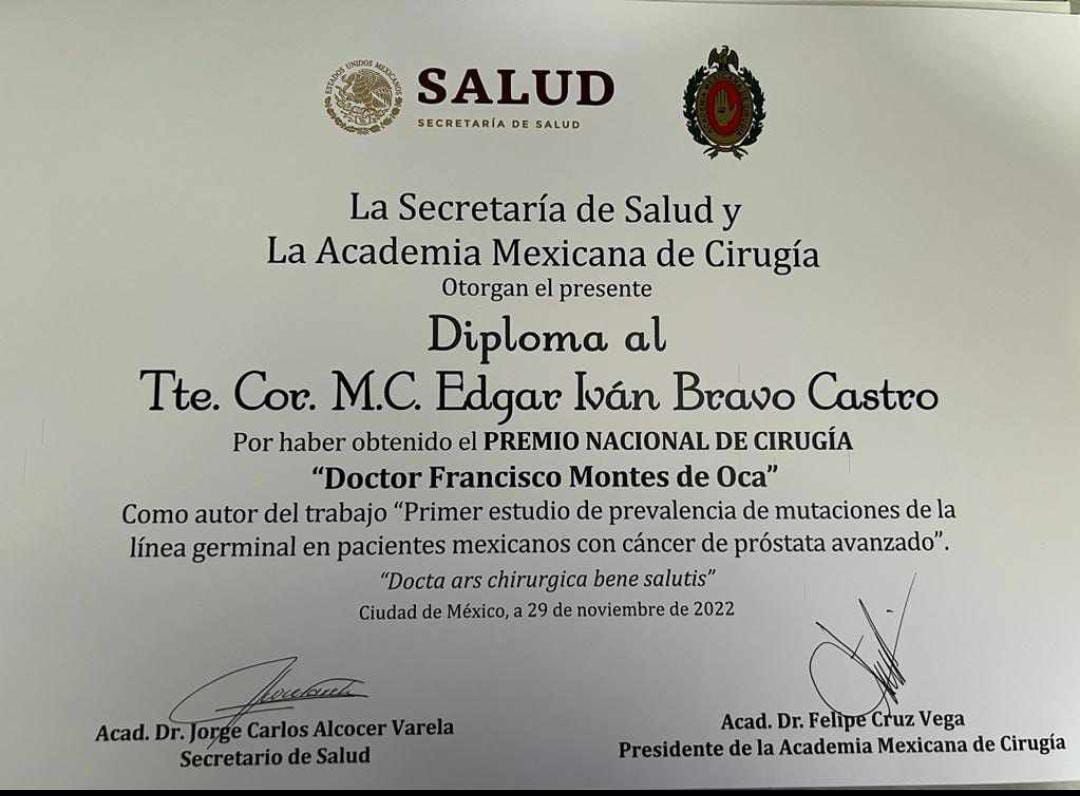 BrenaniSu's tweet photo. Orgullo pertenecer a este Hospital, otro logro de #UROHCM que se empeña en estar a la vanguardia para beneficio de los pacientes Gracias a las autoridades @SEDENAmx y #HCM por su liderazgo en la investigación en #CáncerdePróstata y a mi maestro @EIvanBravoC FELICIDADES!! 🎈🎉🎊 https://t.co/EFHh7wWtre