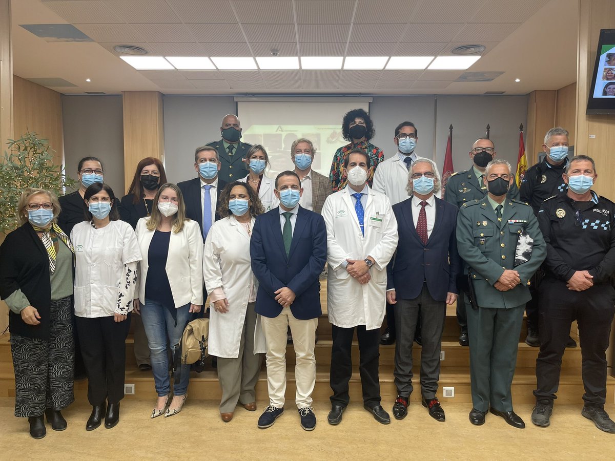 Catisoripi's tweet photo. Gracias @TorrecardenasHU por acompañarnos en el día de La Inmaculada del @AgsnaO https://t.co/7hzRaFaGnr