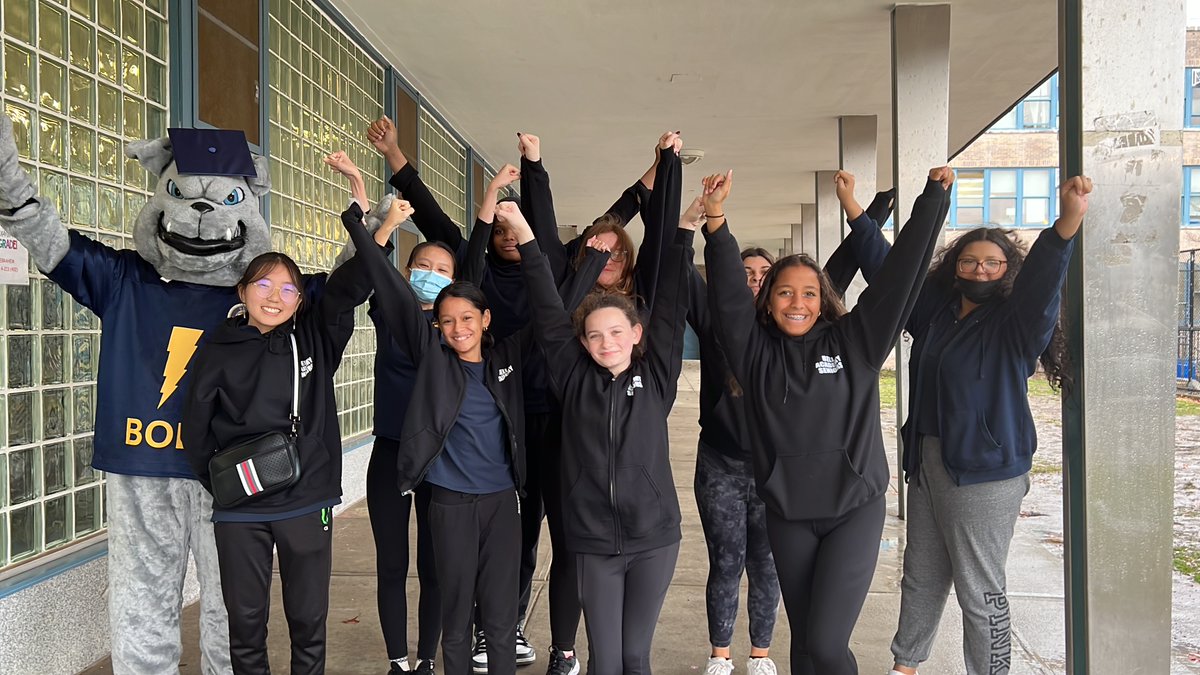 Congratulations to the BELL Bulldogs on their 43-32 victory over the Bleeker Wildcats today! Shout out to Coach Mshar for guiding our talented players to victory! Go BELL! BELLStrong!