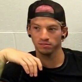 xo_darshii_ox's tweet photo. @gglowingeyes_ josh with his c major lip rn: https://t.co/dJBegr00Yh