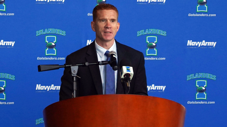 IslandWavesToGo's tweet photo. VP for Intercollegiate Athletics/Director of Athletics Jon Palumbo will be parting ways with TAMU-CC. Where is he headed now? 

More on our website, link in bio!

✍️: Gabriella Ruiz
📸: Courtesy of Islander Athletics. https://t.co/vjOA7gWMZR