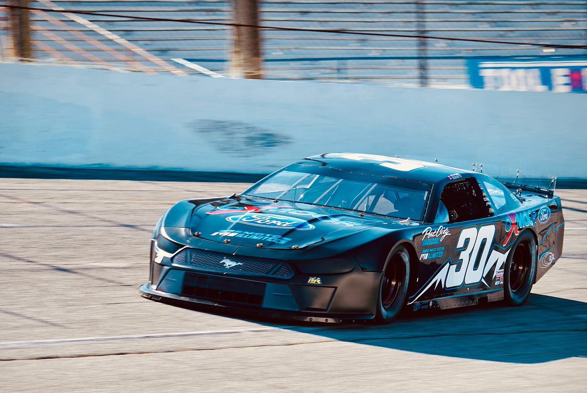 Fast Eddie Speedwear tweet media