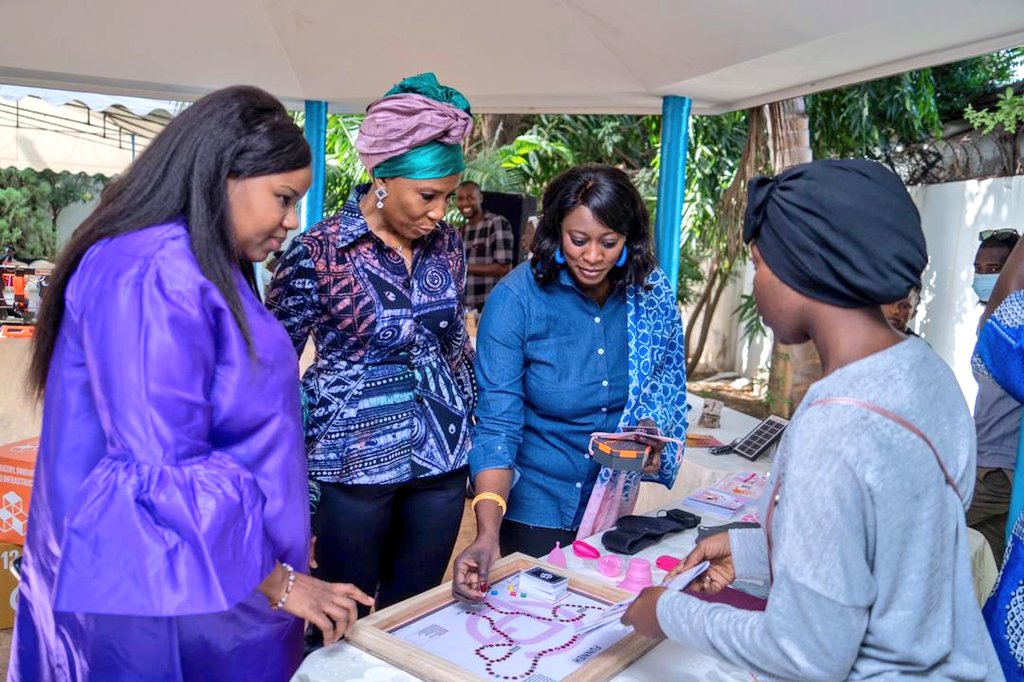 GirlsPrideGam's tweet photo. We were honored to hand over our first Funneh board game to the @UNDP Regional Director for Africa who was impressed by our innovation at the Youth Dialogue session organized by @UNDP_TheGambia. 
#AddressingSDGsThroughGame 
#Learn #HaveFun #Compete
@UNFPATheGambia
@UNICEFGambia https://t.co/f5PNYjvxEw