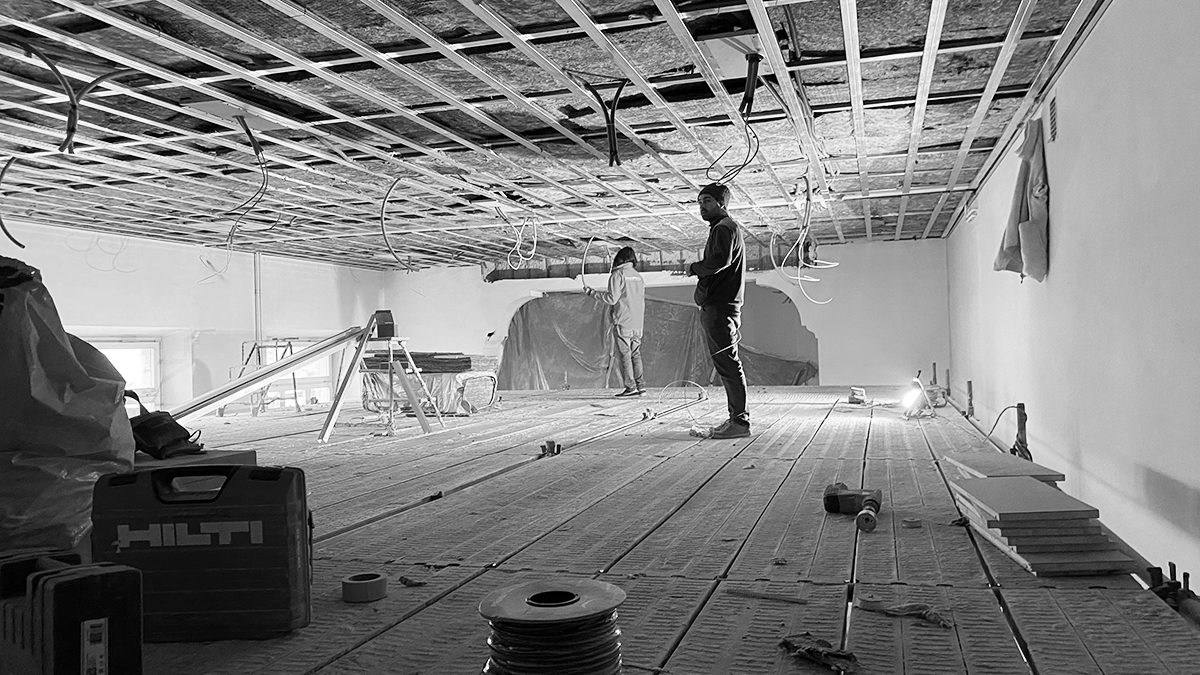 Check the wiring pipes for this room - 8 speakers and 2 ceiling mounted subwoofers - Ecler VIC8 Series
In-ceiling Loudspeaker - #ecleraudio #ecler @ecleraudio <a href="/eclerofficial/">Ecler</a>