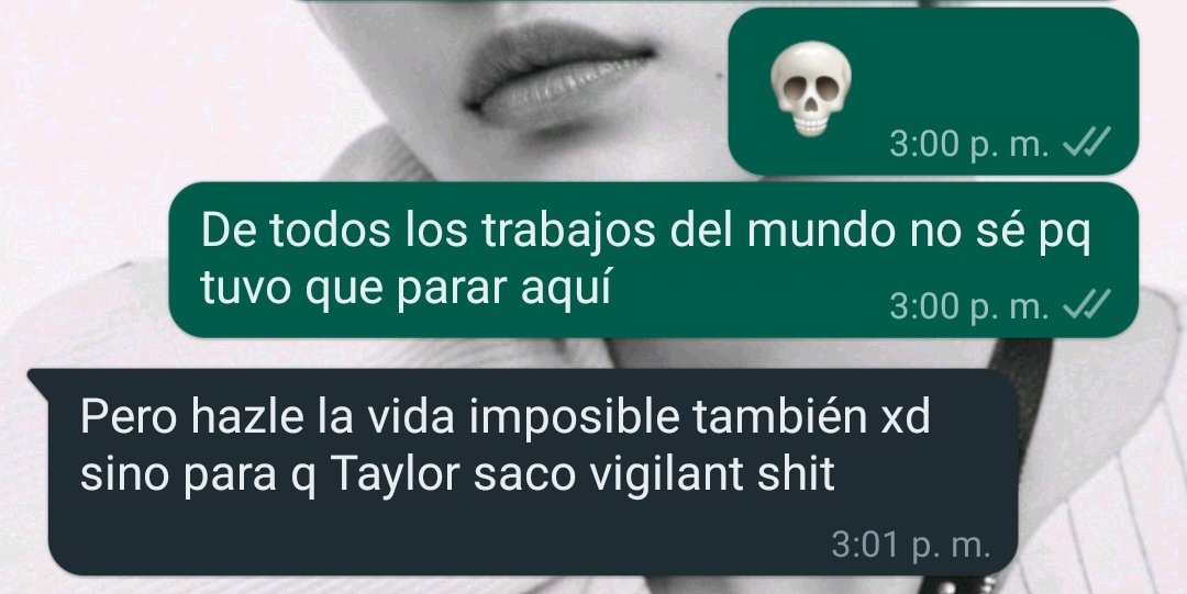 ghwhee's tweet image. Mi mejor amigo dandome los mejores consejos con respecto a mi compañera de trabajo insoportable 😻