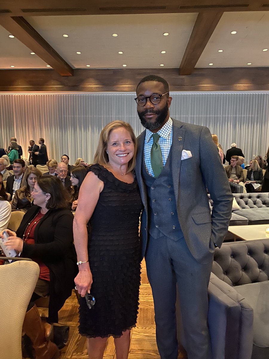 Executive Director, Josephine Lowery, received the Spear Game Changer Award at last night's Vulcans Community Awards ceremony recognizing civic pride, progress and leadership