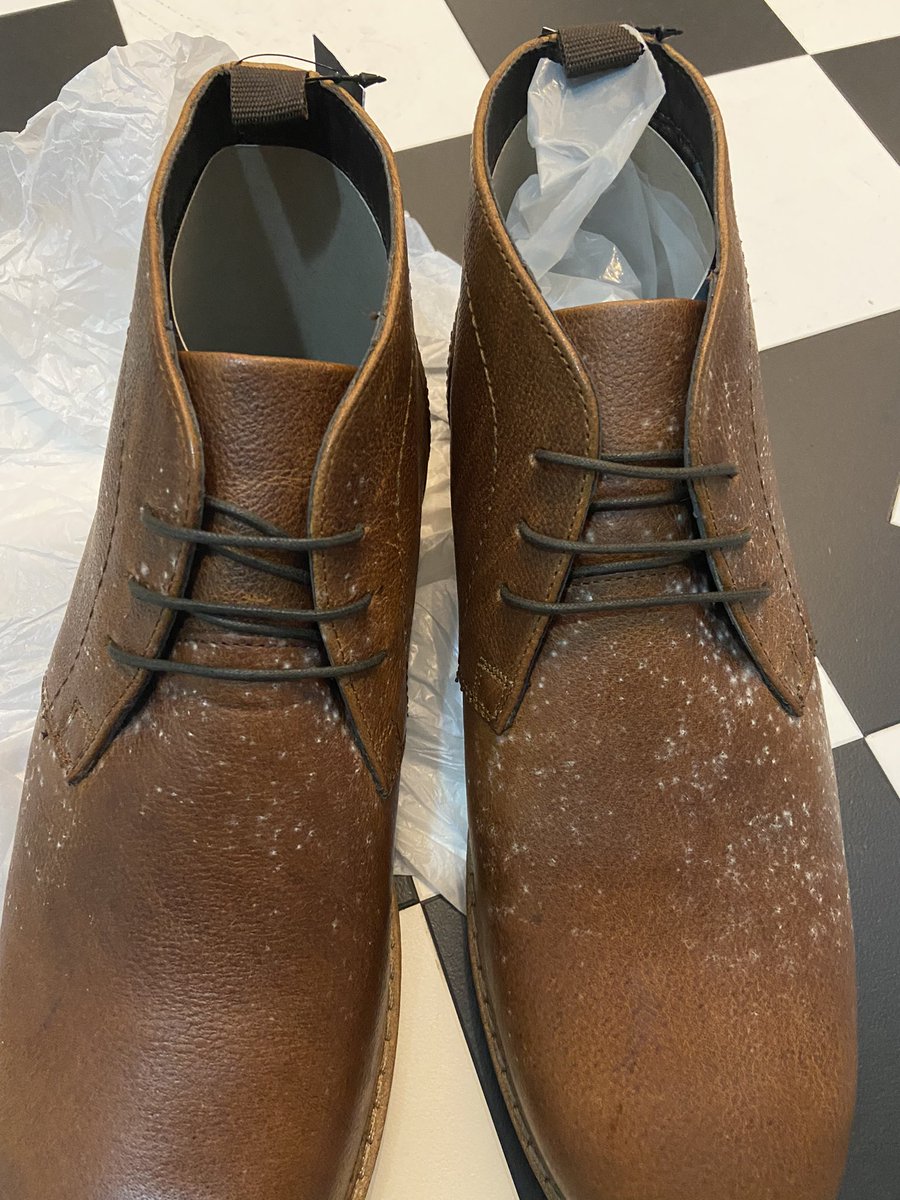 MichelleTomliss's tweet photo. Wow! Mouldy shoes just been delivered @nextofficial Clearly no quality check before despatch! https://t.co/cmq7p0UCZE
