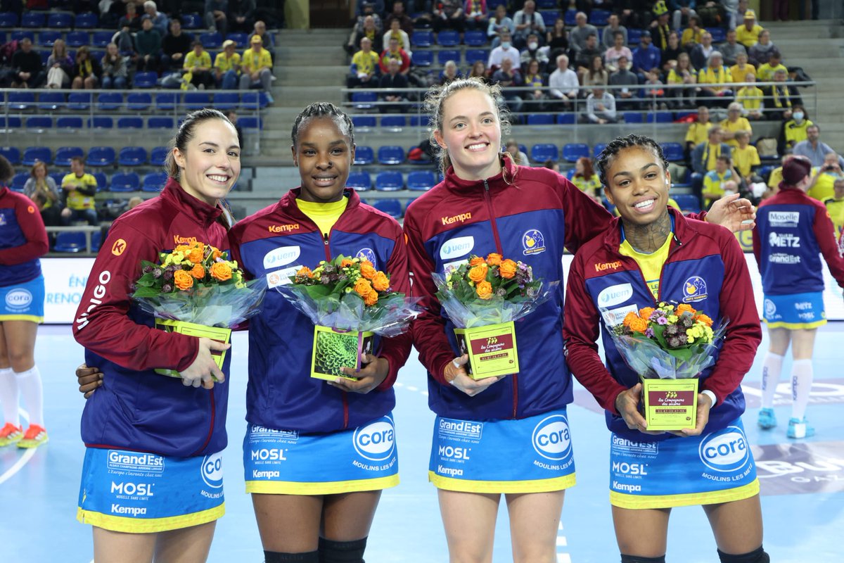 MetzHandball's tweet photo. 🥈🥇🥈🥇

Fier(e)s de nos médaillées ✨

📷 Thierry Hauuy https://t.co/8JlGI5LGrI