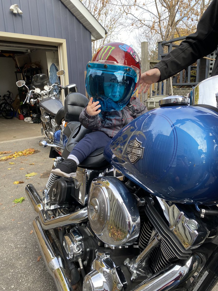 Ask4Andre's tweet image. Think my grandson is ready to ride on his grandpa’s Chopper Blue 2005 FXDWGI Dyna Wide Glide #dyna #harley #fxdwgi #babiesonbikes